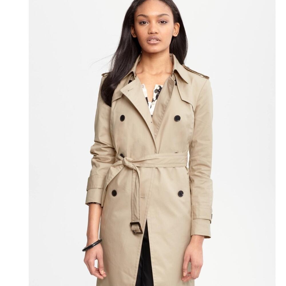 Banana Republic Women's Classic Trench Coat - Small